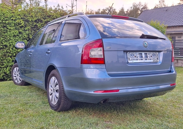 Skoda Octavia cena 19900 przebieg: 218000, rok produkcji 2011 z Nowa Ruda małe 407